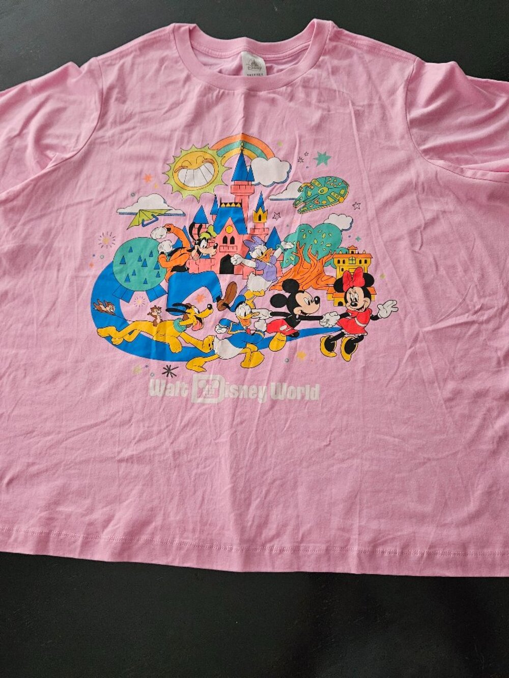 Disney T-shirt Playing in the Park